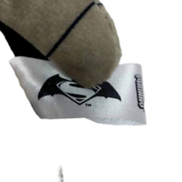 Batman vs Superman Armored Batman Plush 8.5" - Picture 3 of 5